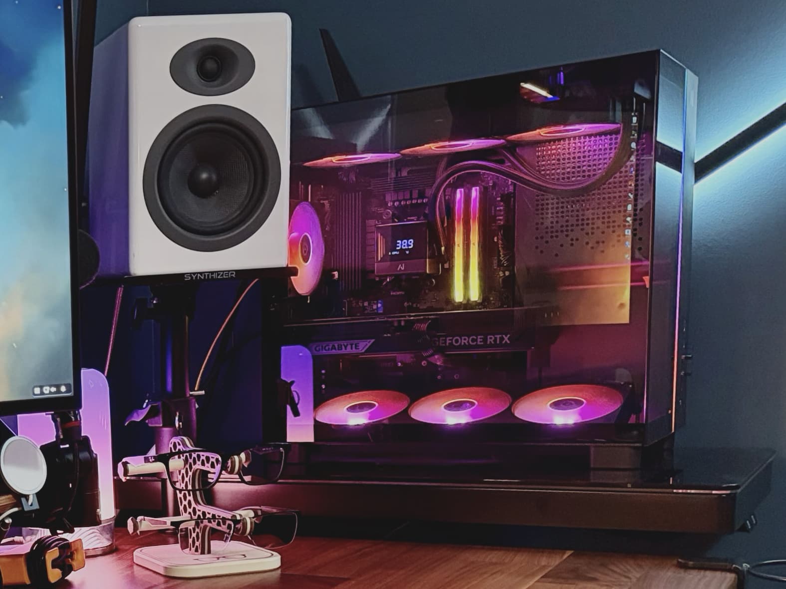 Andromeda Insights AI 50 Ultra V3 Review — RTX 5080 Performance, Thermals & Value